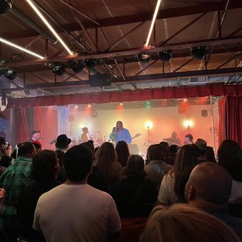 Deep Ellum Art Co. logo