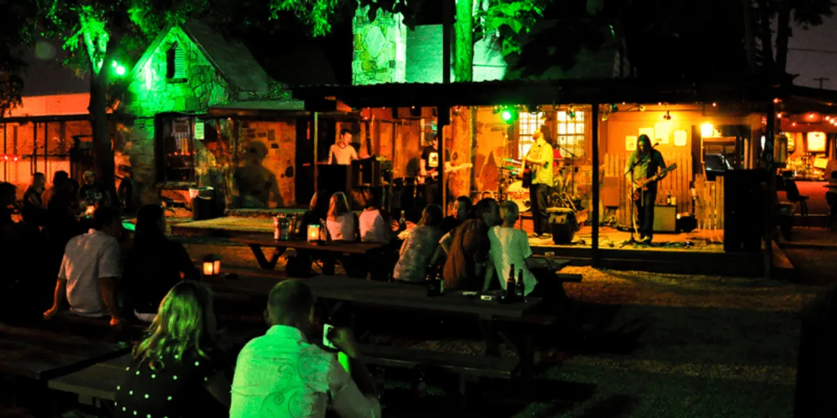 Dallas pool bar Lee Harvey's Dive In opens in time for summer splashing