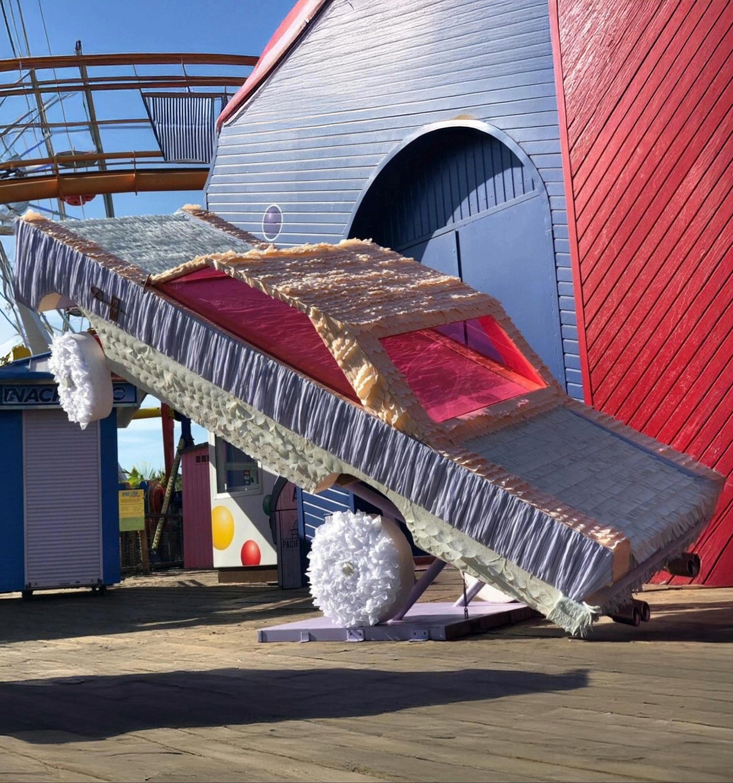 Amazing Pinatas logo