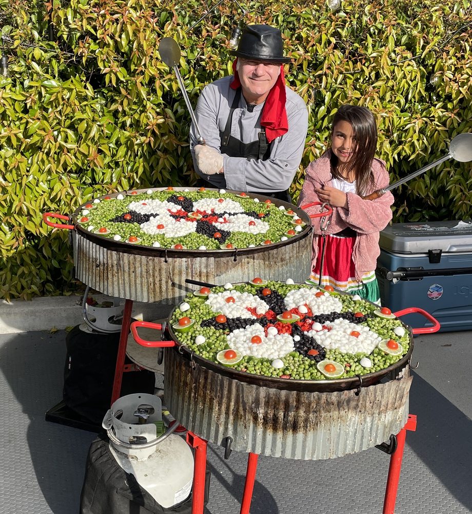 Paul’s Paellas logo