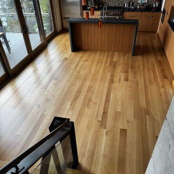 LUKS Construction Hardwood Flooring logo