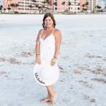 aprilsellsthebeach