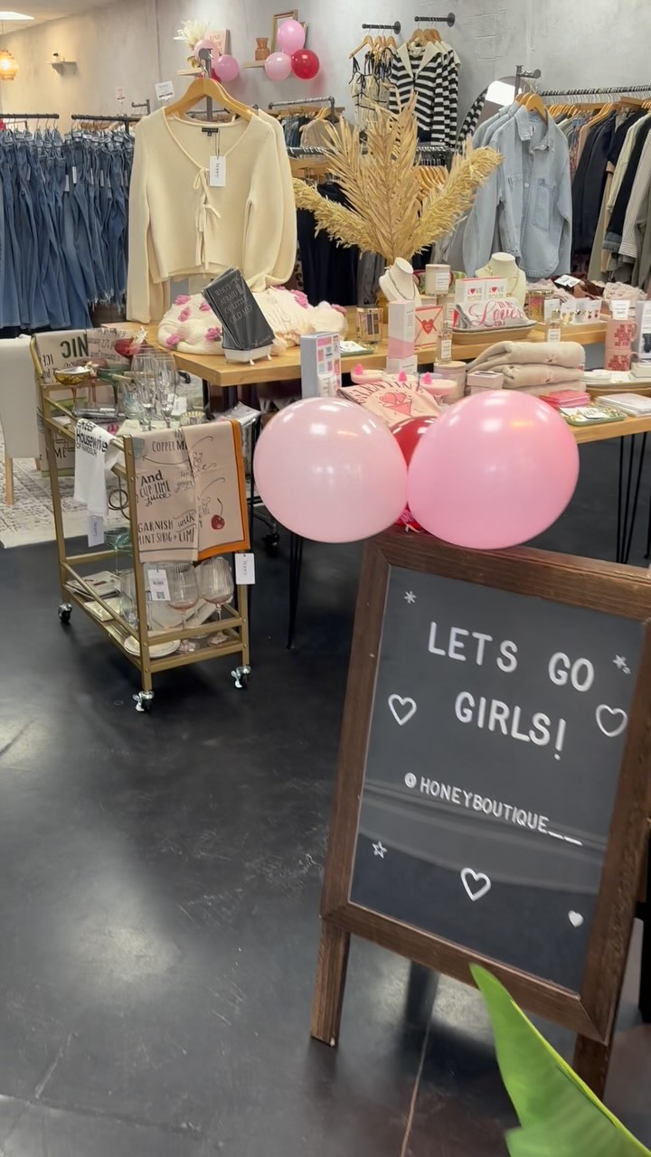 Post by honeyboutique__