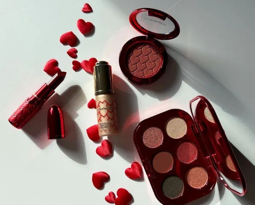 Luxury Beauty Products 💋 cover photo collage