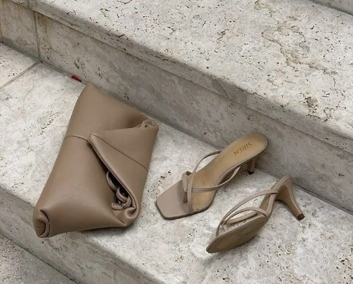 👠 Heels I Keep Coming Back To cover photo collage
