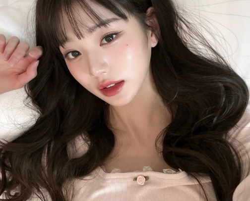 the ultimate wonyoungism guide ˚.🎀༘⋆ cover photo collage