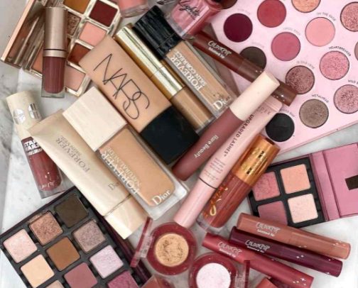Makeup for Hot Mess Beginners💋✨ (like me 🥹) cover photo collage