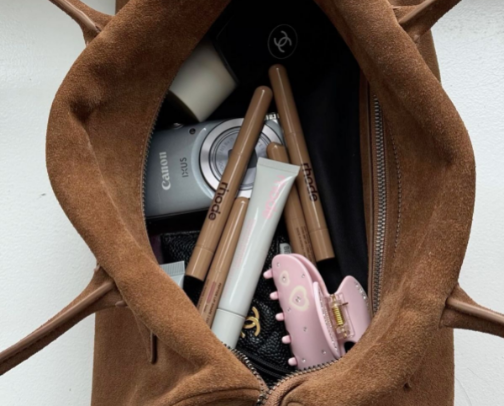 Bag essentials to be that girl cover photo collage