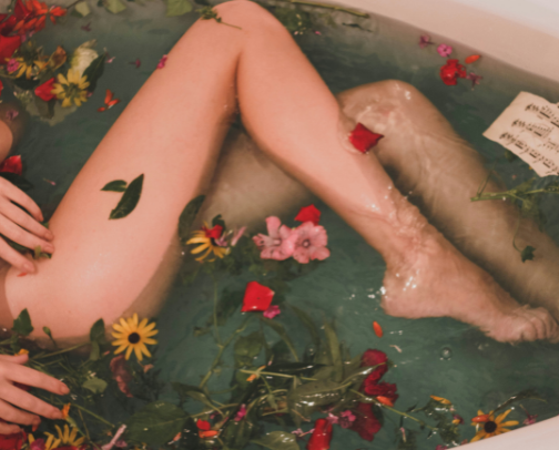 🌸Things Every Girl Should Have In Her Bathroom 🦋✨ cover photo collage