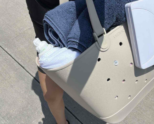 Mommy Items That Are Essential This Summer 🧖🏻‍♀️🥥 cover photo collage