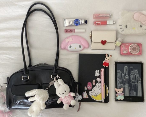 bag essentials for the pinterest girlies cover photo collage