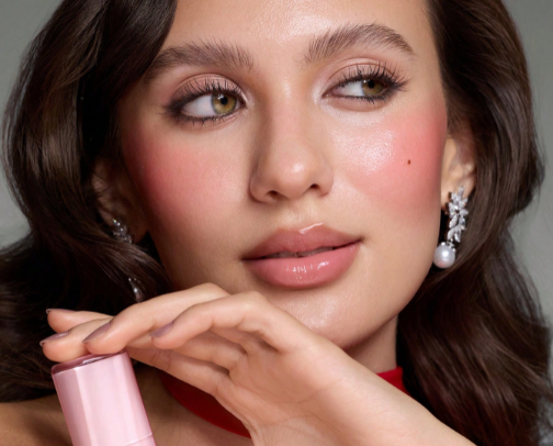 If Rhode blush is expensive for you then this is the affordable option!😍
🤭 cover photo collage