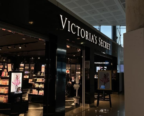 📍stores cover photo collage