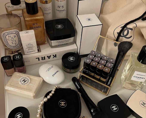 makeup that I would sell an organ for cover photo collage