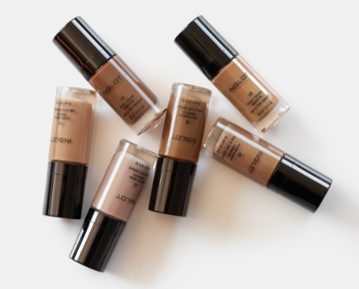 What you will find in my makeup bag cover photo collage