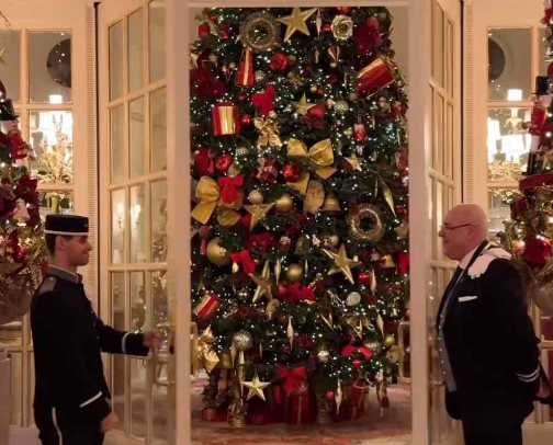 The Fifth Avenue Era Christmas Tree & Décor Edit 🎄 cover photo collage