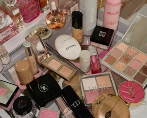 how to be the IT girl - all natural tips! cover photo collage