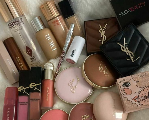 Makeup Holy Grails cover photo collage