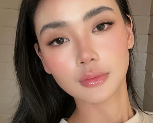 Find Your Type of Make Up cover photo collage