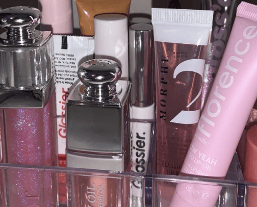 Make-up MUST HAVES cover photo collage