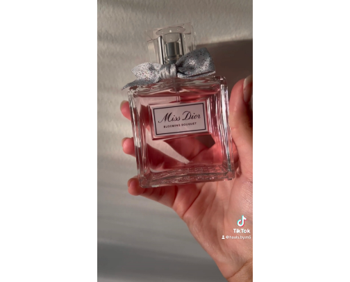 Here are my all-time favorite perfumes that I can’t live without ୨ৎ cover photo collage