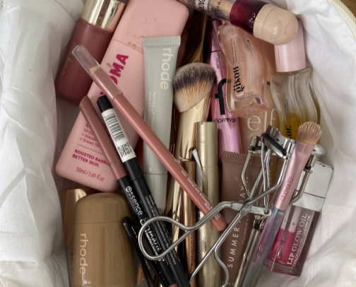 Melt-Proof Makeup Holy Grails for Oily Skin 🫠 cover photo collage