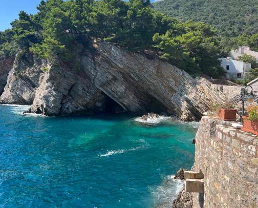 Places To Visit In Montenegro🇲🇪 cover photo collage