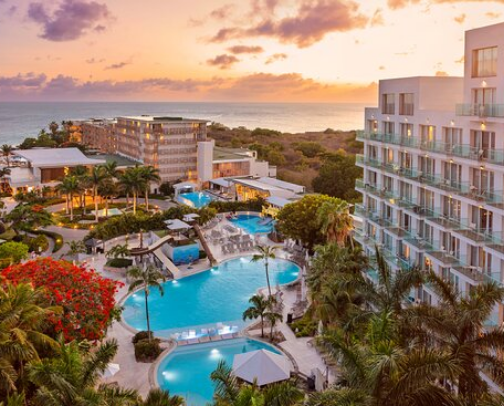 Travel spots less than a 5 hour flight from Atlanta 🏝️ cover photo collage