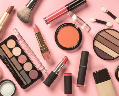 my makeup, skincare and tools I use for the perfect makeup look and the best feeling skin! cover photo collage