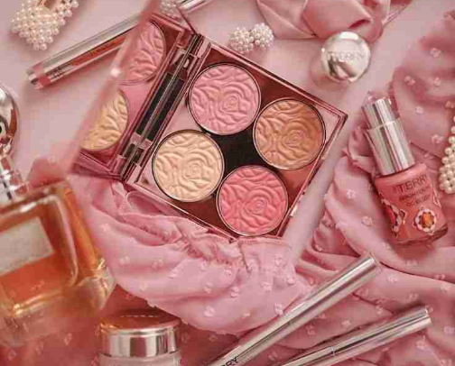 Good quality and trendy make-up✨ cover photo collage