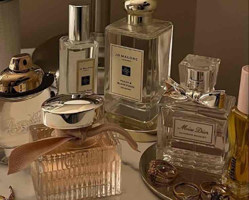 fragrance that makes heads turn cover photo collage
