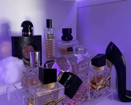 It girl parfumes✨ cover photo collage