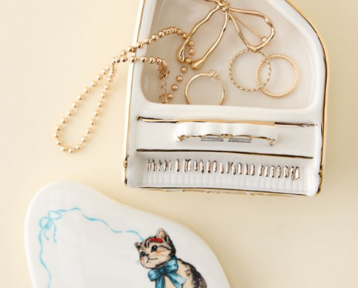Holiday 2025 gift buying guide for the whole family! (The only list you need) cover photo collage
