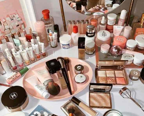 Makeup💄 cover photo collage