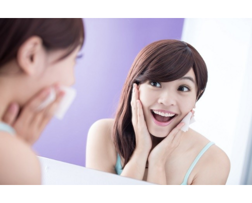10 Produk Terbaik untuk Merawat Kulit Sensitif cover photo collage