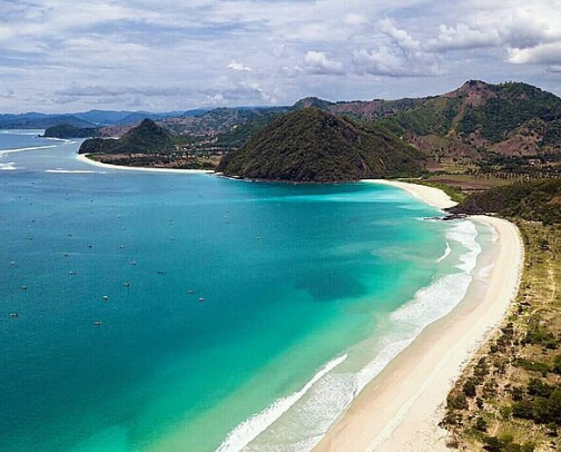Discover Lombok 🌴 cover photo collage