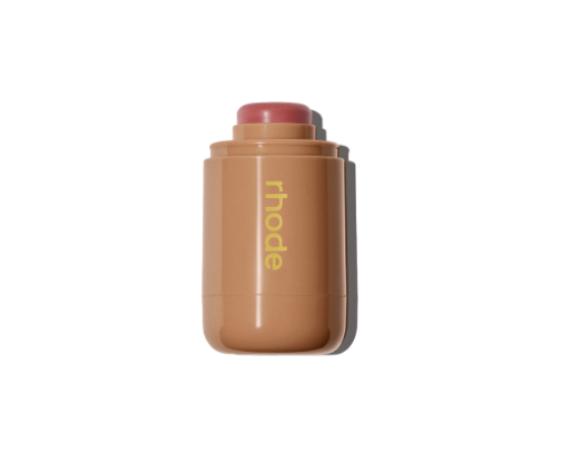 Discover the beauty secrets behind Hailey Bieber's Rhode, where skincare meets celebrity allure in a revolutionary way. cover photo collage