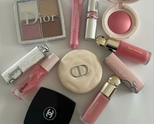The Makeup Routine I Always Come Back To 💫 cover photo collage