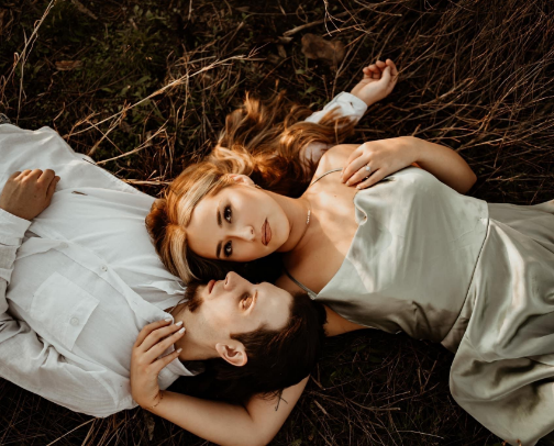 what’s in my makeup bag?💋👛✨ cover photo collage