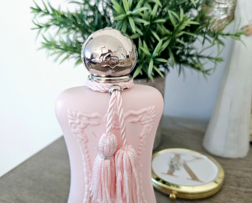 My Favorite Floral & Fruity Perfumes (Fresh, Feminine & Compliment-Worthy) cover photo collage