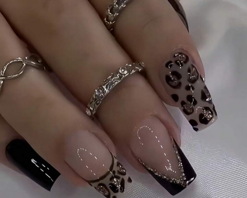 24pcs Black French Leopard Pattern False Nails Set cover photo collage