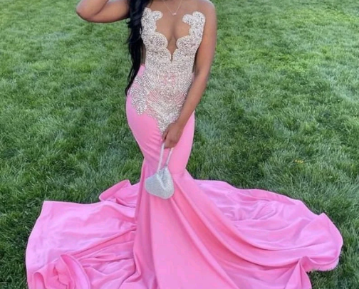 Prom essentials ! cover photo collage