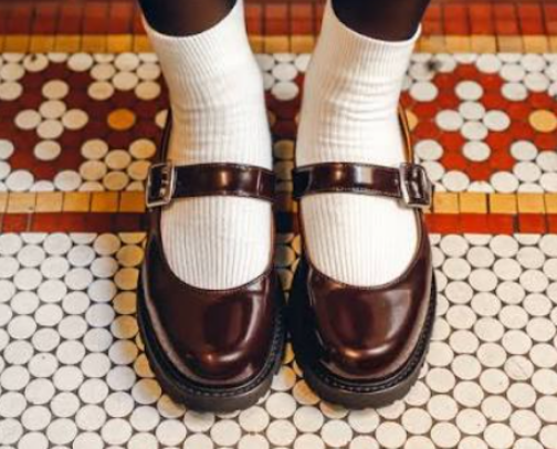 Dark & Light Academia Fall Wardrobe 🍂 | Sweaters, Loafers & Cozy Outfit Essentials cover photo collage