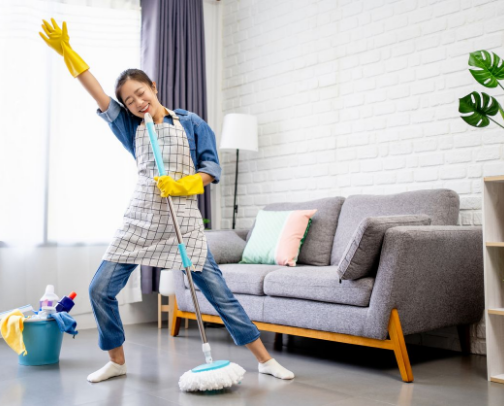 10 Produk Terbaik untuk Membuat Rumah Tetap Bersih dan Segar cover photo collage