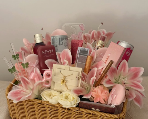 Perfect gift ideas for 🎀 HER 🎀 cover photo collage