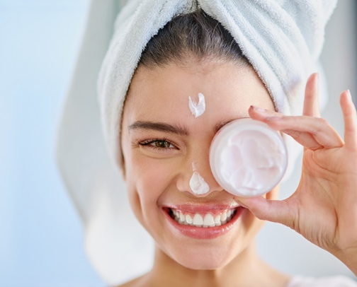 🌿 Budget-Friendly Moisturizers That Actually Work cover photo collage