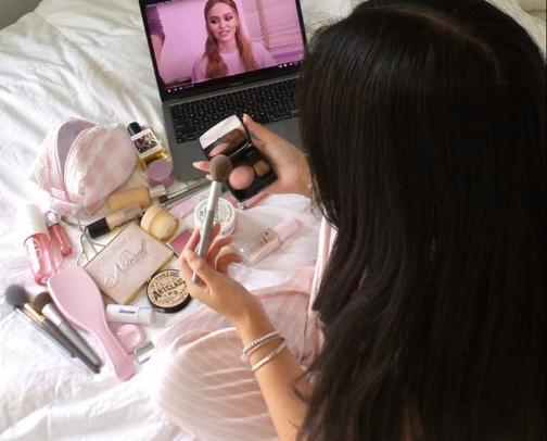 💖Products that make me feel that girl cover photo collage
