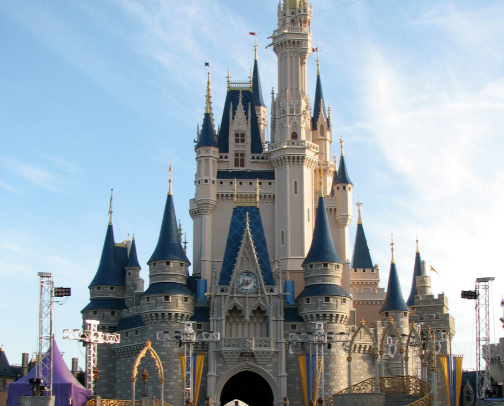 Disney World Park Essentials, Packing Must-Haves & Helpful Finds cover photo collage