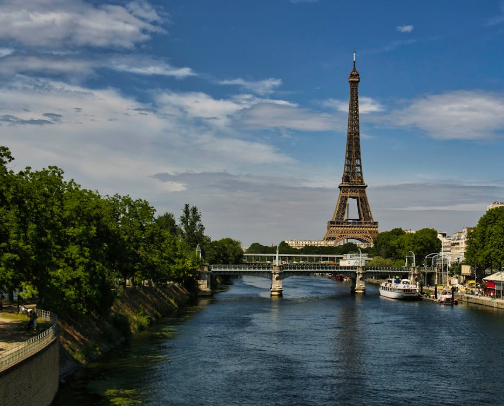 Top Carefully Curated Paris Hotel Picks for Comfortable and Well-Located Stays cover photo collage