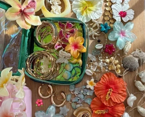 BEST of the best vacay accessories 🌺 cover photo collage